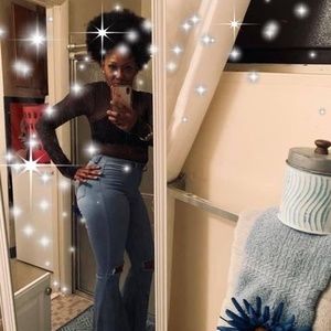 Meet your Posher, Yolanda